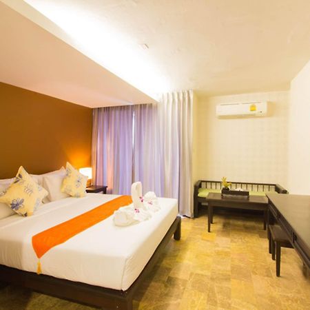 בנגקוק All Together Suite Hotel מראה חיצוני תמונה