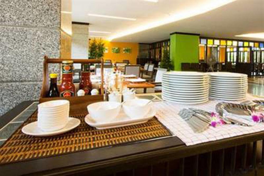 בנגקוק All Together Suite Hotel מראה חיצוני תמונה