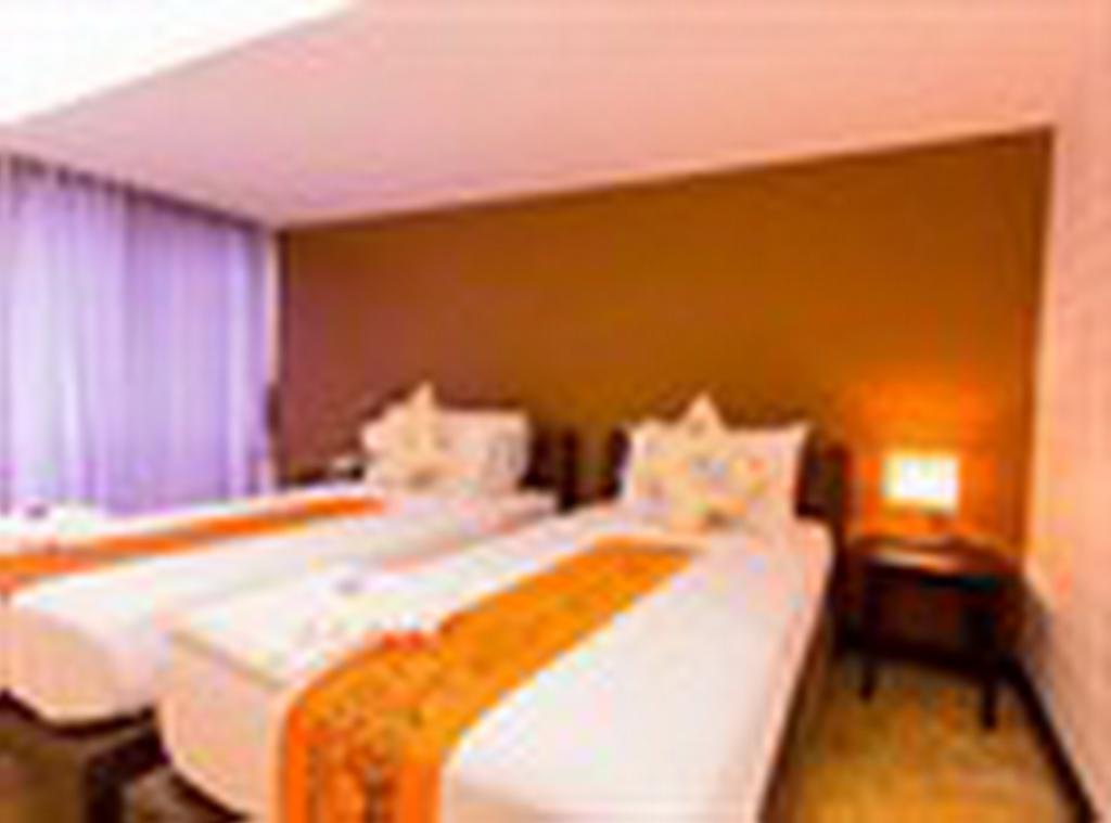 בנגקוק All Together Suite Hotel מראה חיצוני תמונה