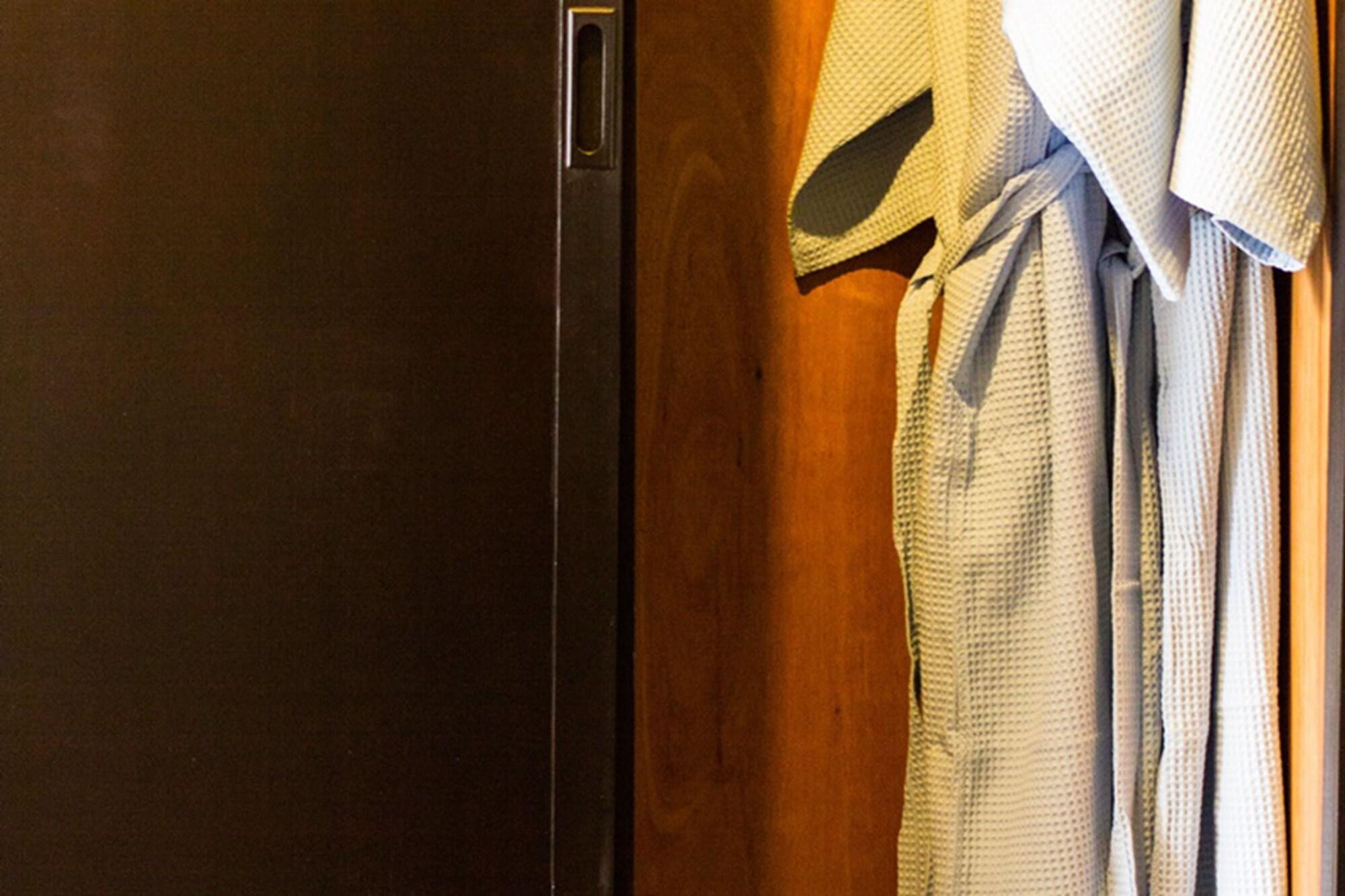 בנגקוק All Together Suite Hotel מראה חיצוני תמונה