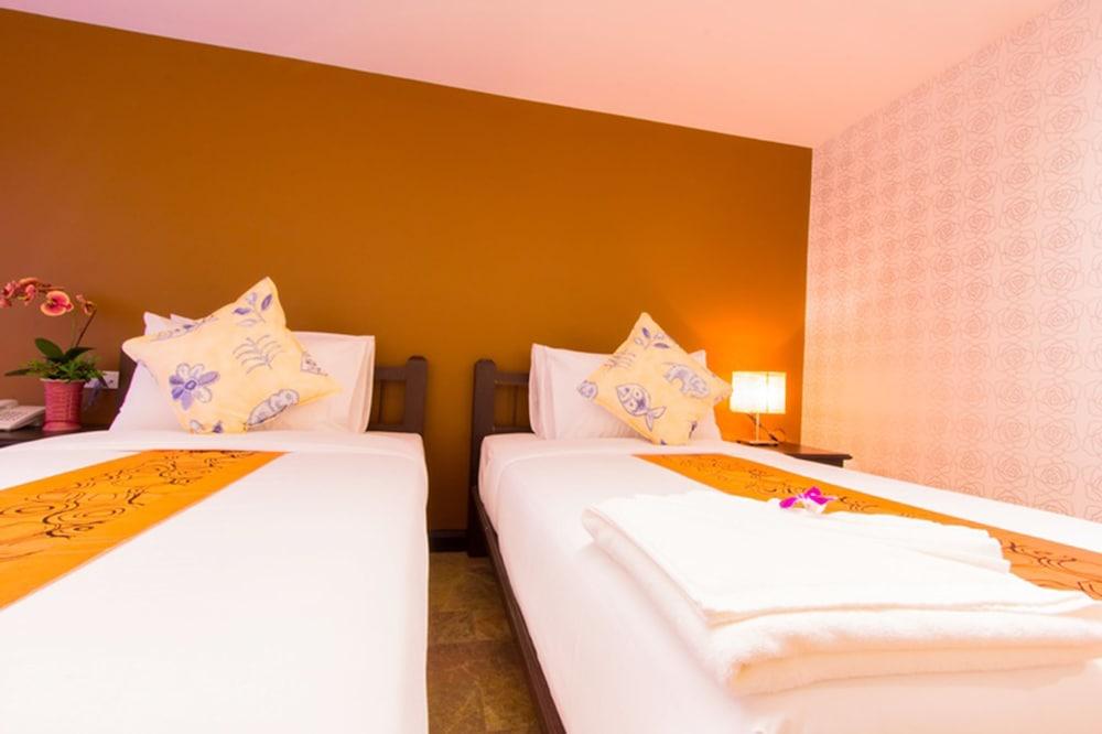 בנגקוק All Together Suite Hotel מראה חיצוני תמונה