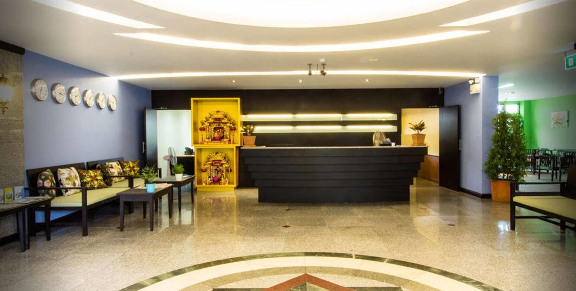 בנגקוק All Together Suite Hotel מראה חיצוני תמונה