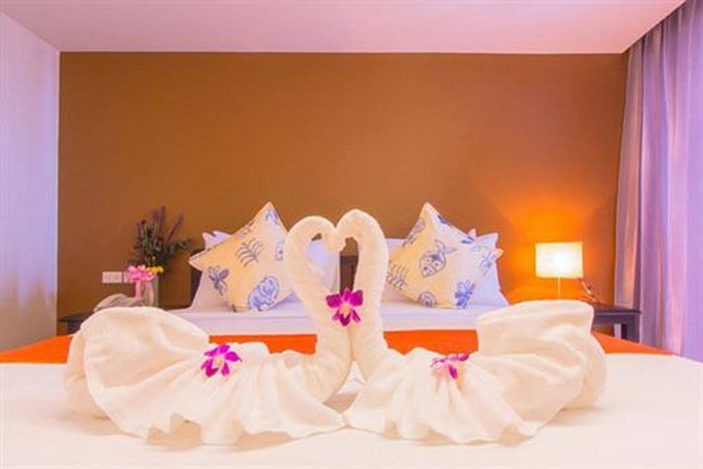 בנגקוק All Together Suite Hotel מראה חיצוני תמונה